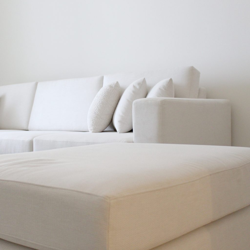 Sectional Posh (5-seater) in off-white