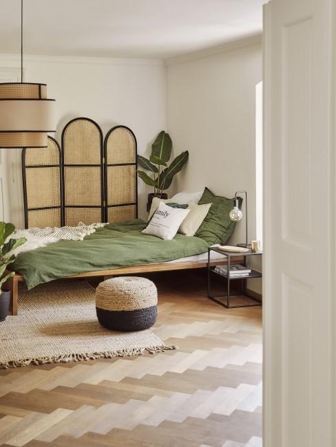 bedroom in green