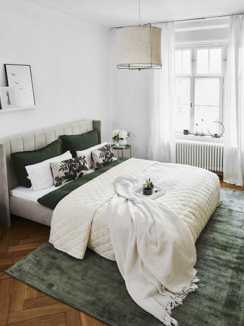 bedroom in green