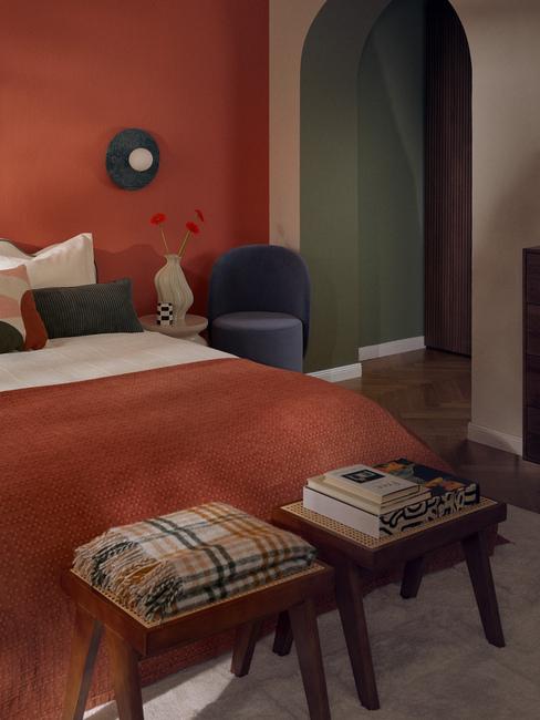 bedroom in green