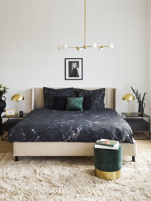 bedroom in green